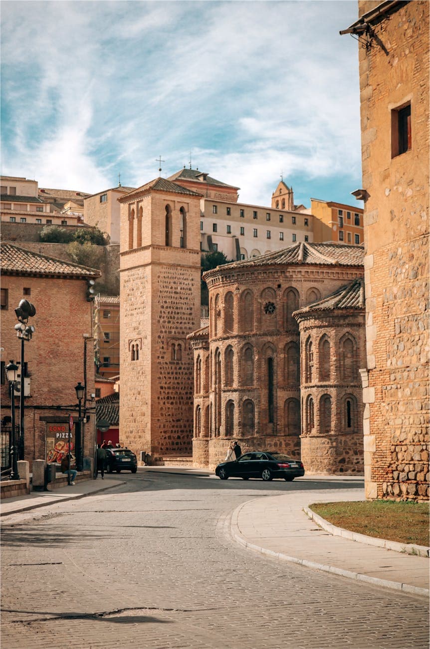 Travelora social post